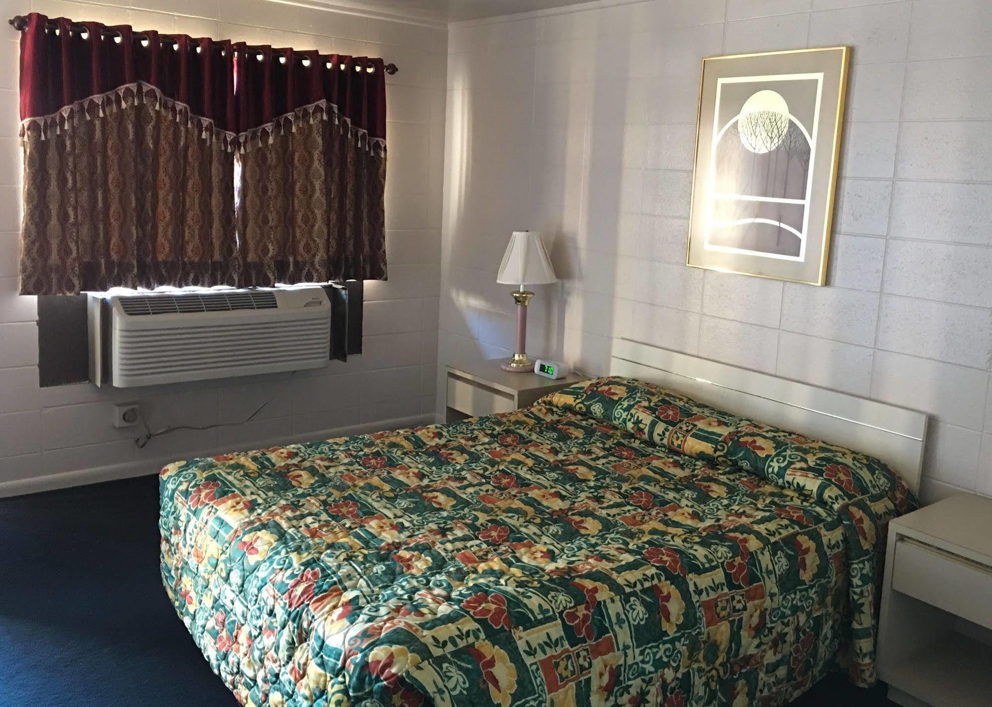 Budget Inn Ontario Kültér fotó